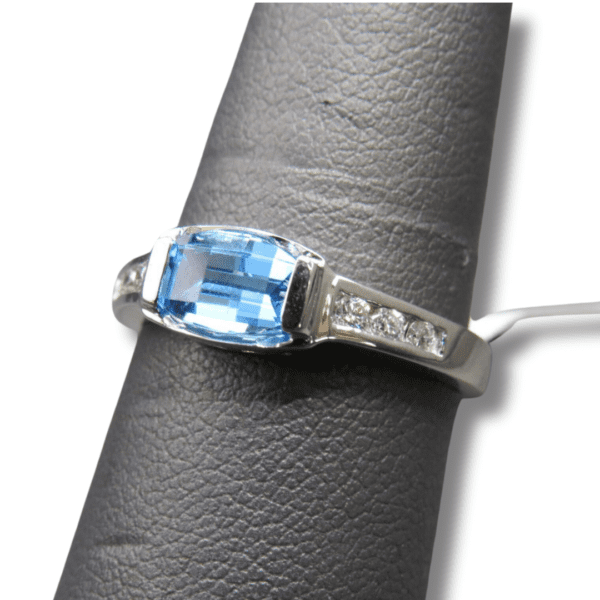 BLUE TOPAZ AND DIAMOND RING3
