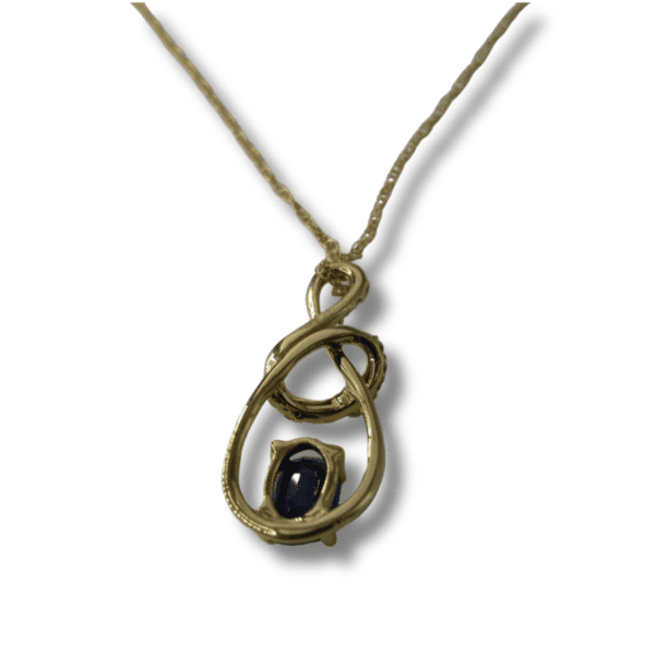 OVAL SAPPHIRE AND DIAMOND NECKLACE2